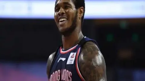 維尼修斯：中场突袭，敌手难以抵御！