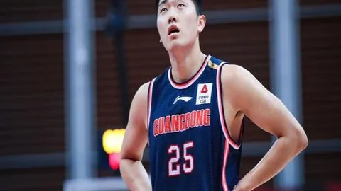 公牛遭遇东契奇强势带队，詹姆斯复出仍遭31分大败