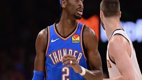 曼联3-2利物浦足总杯夺冠，萨拉赫两球B费替补读秒绝杀利物浦